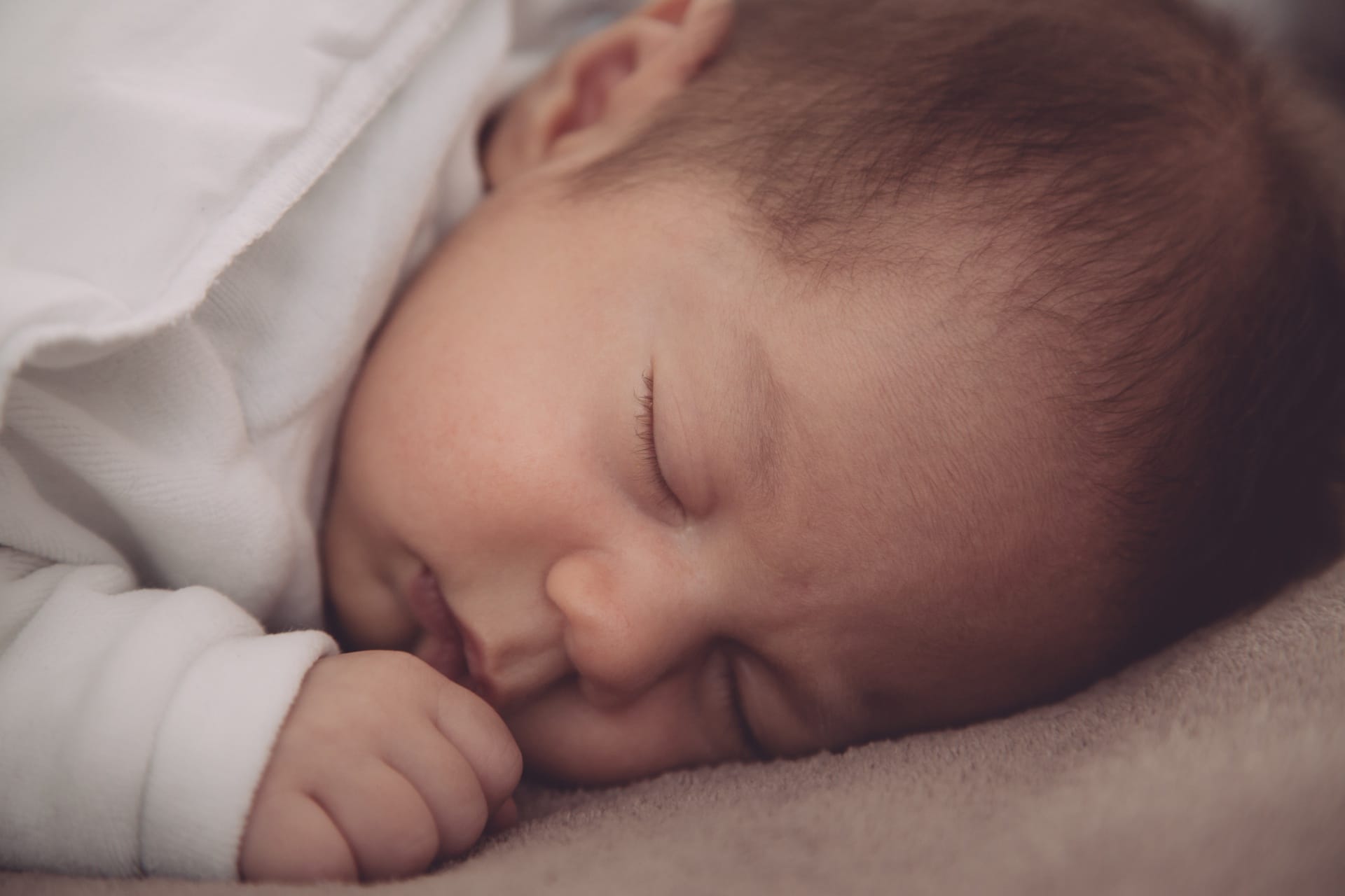 Le rôle du papa dans le sommeil du bébé