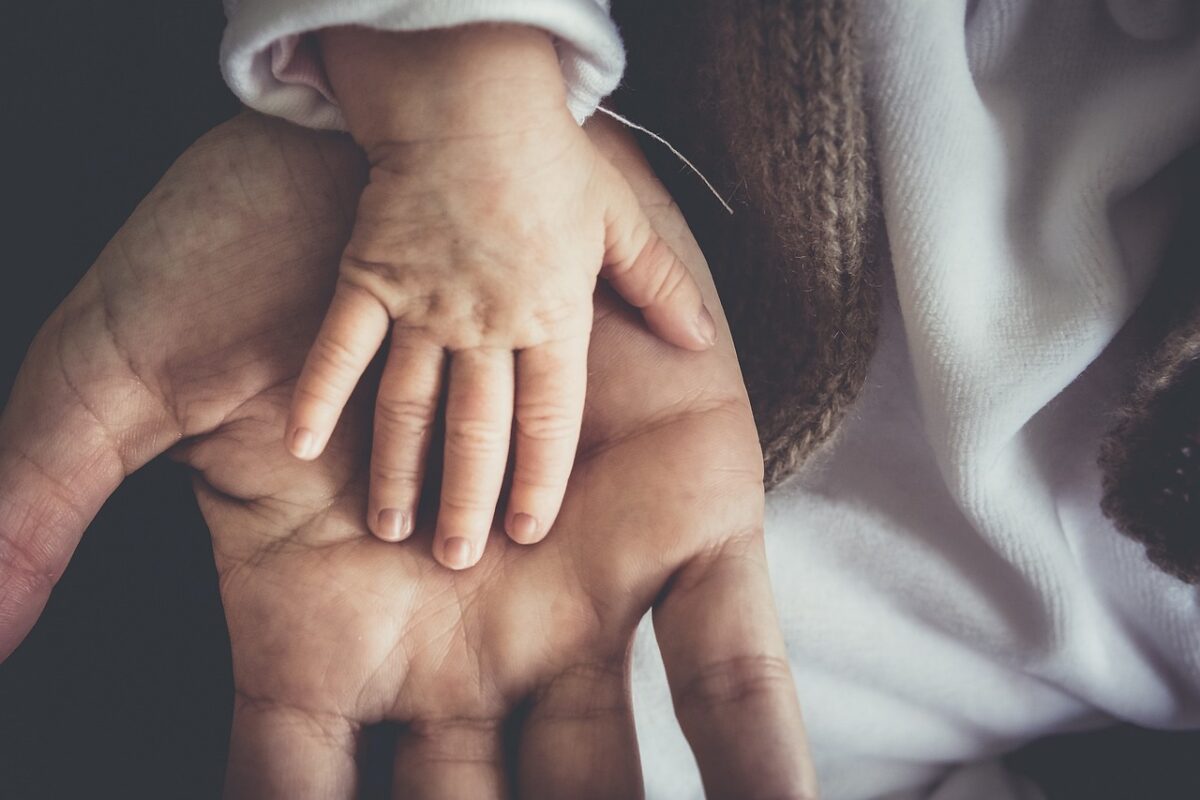 Enfant-roi : le “syndrome des six poches” qui secoue l’Inde doit-il nous inquiéter nous, les papas ?