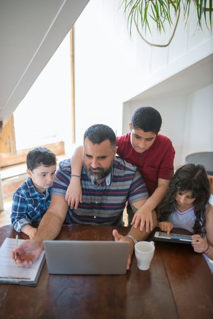 IA, Excel et charge mentale : le vrai plan des papas geeks pour mieux gérer la maison